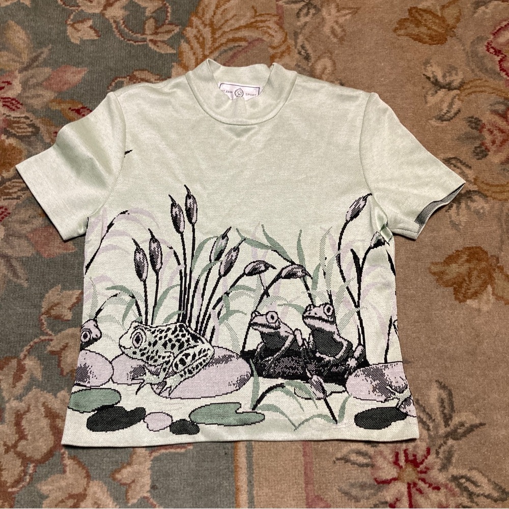 Mint green St. John mock neck T shirt.